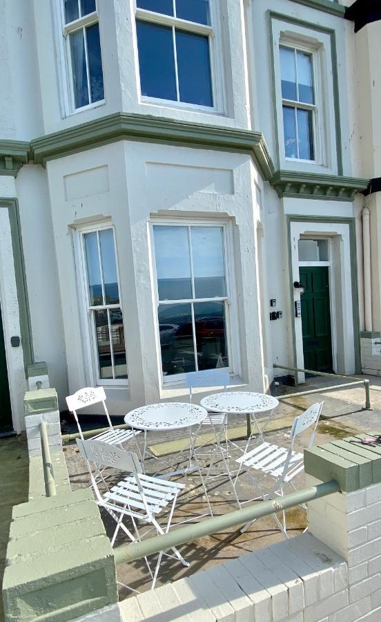Seascape - Fantastic Location With Sea Views! سكرابورو المظهر الخارجي الصورة